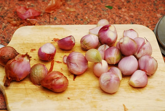 small onions 1