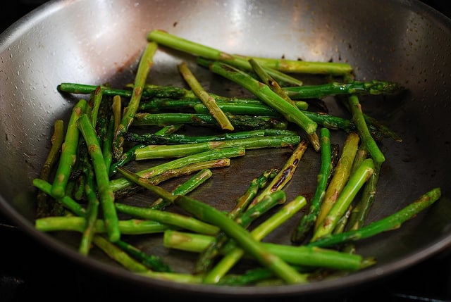 cooking asparagus