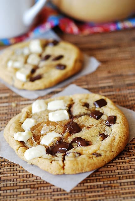 Chocolate chip and white chocolate chip cookies