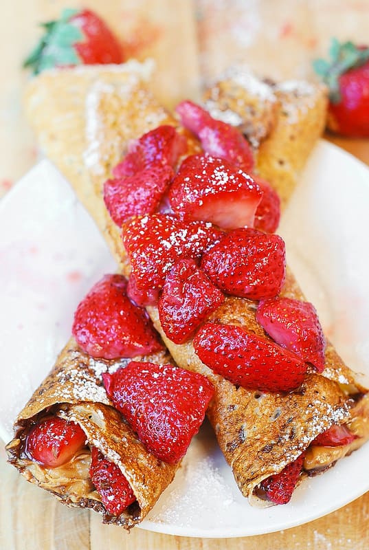 berry crepes, crepes with berries, peanut butter crepe filling, easy crepes
