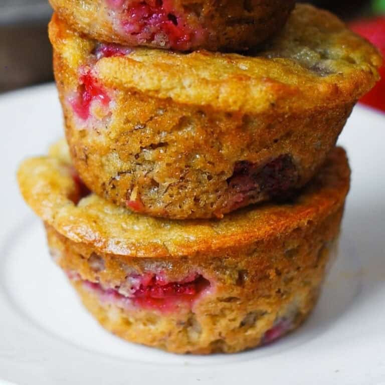 strawberry banana bread muffins