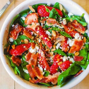strawberry spinach salad with bacon and toasted almonds