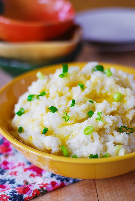 Greek yogurt mashed potatoes with melted butter