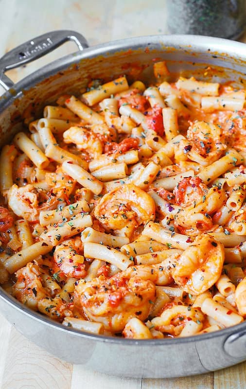 shrimp pasta recipe, shrimp penne recipe, spicy pasta sauce, spicy tomato sauce, gluten free dinner recipe 