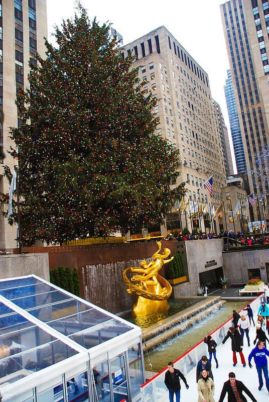 10 Things To Do in NYC in December - Julia's Album