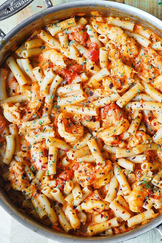 Spicy Shrimp Pasta in Garlic Tomato Cream Sauce, easy pasta recipes