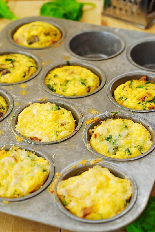 baking egg muffins in the oven in the muffin pan (step-by-step photos)