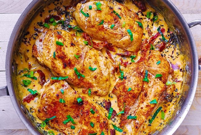 chicken breasts with creamy sun-dried tomato sauce
