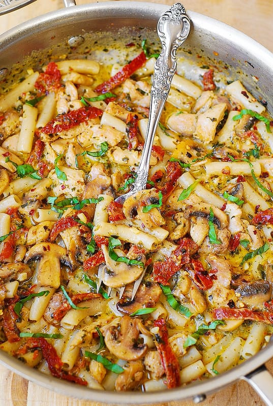 best chicken pasta, chicken pasta with vegetables, chicken recipes, easy chicken dinner, quick pasta recipes
