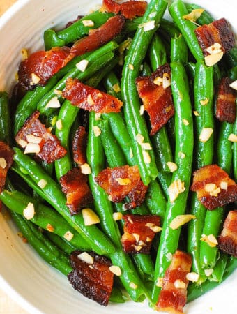 Garlic and Bacon Green Beans in a white bolw