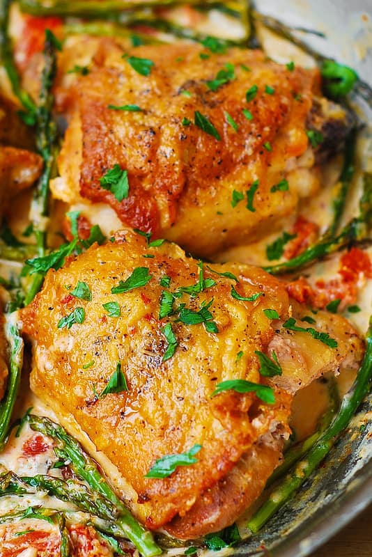 how to cook chicken thighs, best chicken thighs recipe, chicken thighs dinner recipe, gluten free dinner recipes, best ways to cook chicken