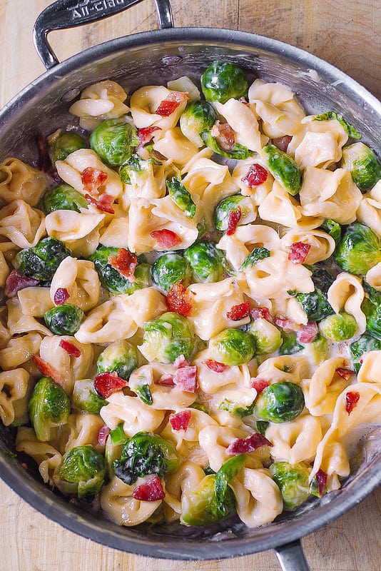 creamy pasta with bacon and brussels sprouts, Thanksgiving main dish, holiday recipes