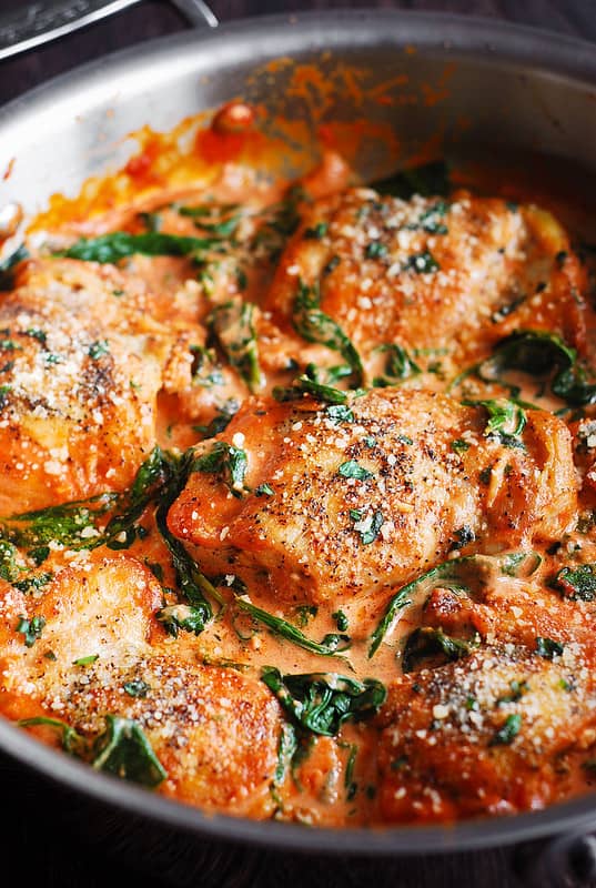 Skillet Chicken Thighs, Creamy Tomato Basil Sauce, spinach recipes, how to cook skinless boneless chicken thighs