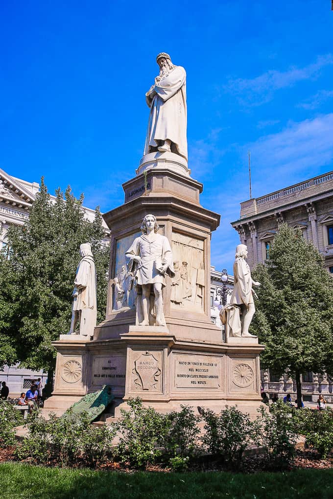 The monument of Leonardo Da Vinci