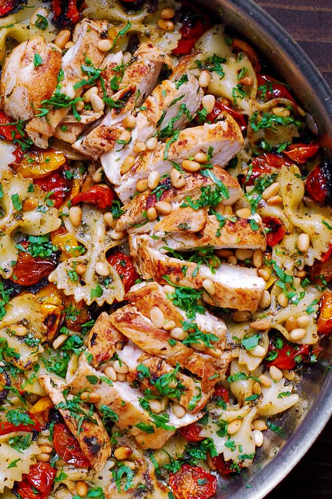 SUMMER PASTA with Chicken, Basil Pesto, Roasted Tomatoes, Garlic, and Pine Nuts - one pot dinner recipes