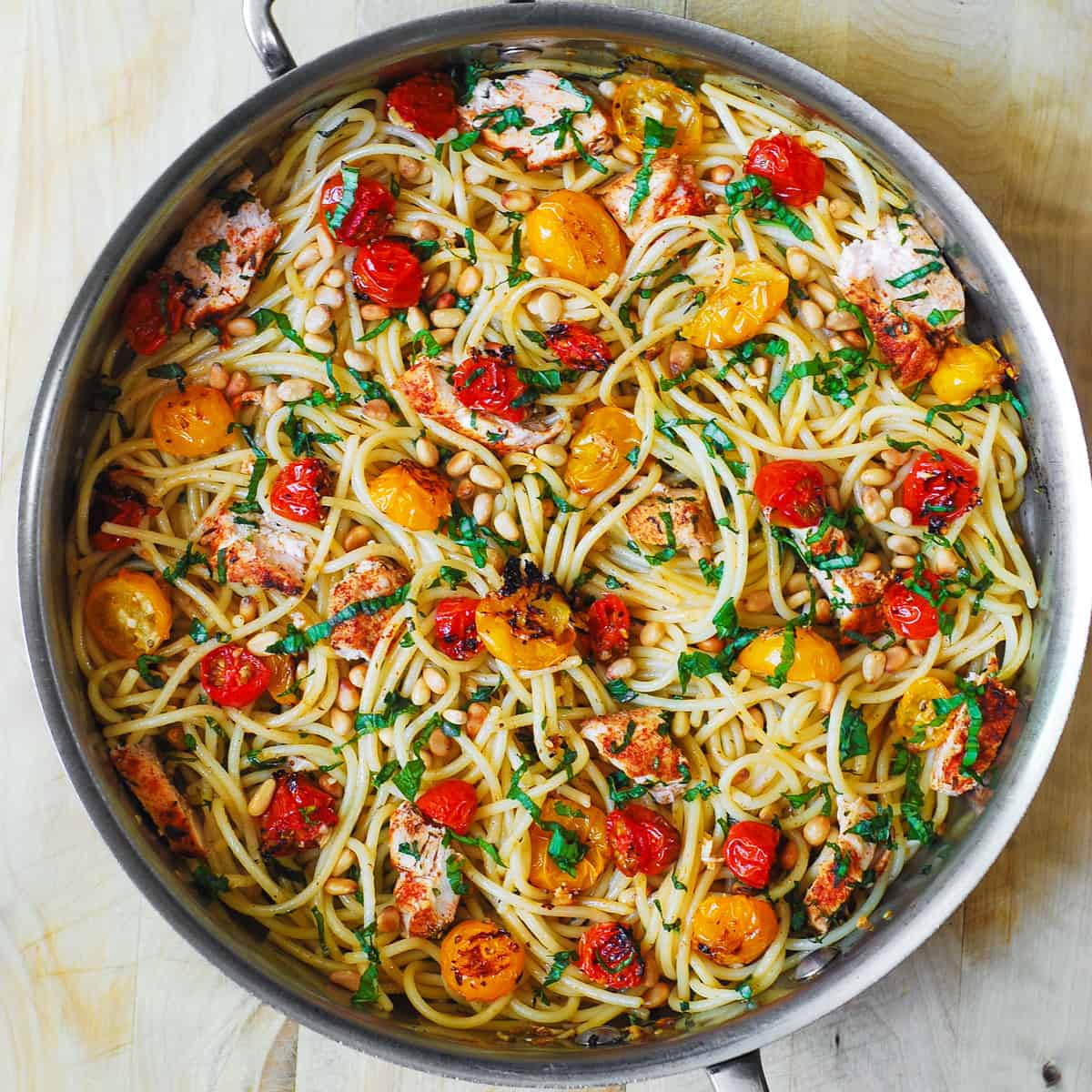 Pasta with Roasted Cherry Tomatoes, Chicken, and Lemon Garlic Butter ...