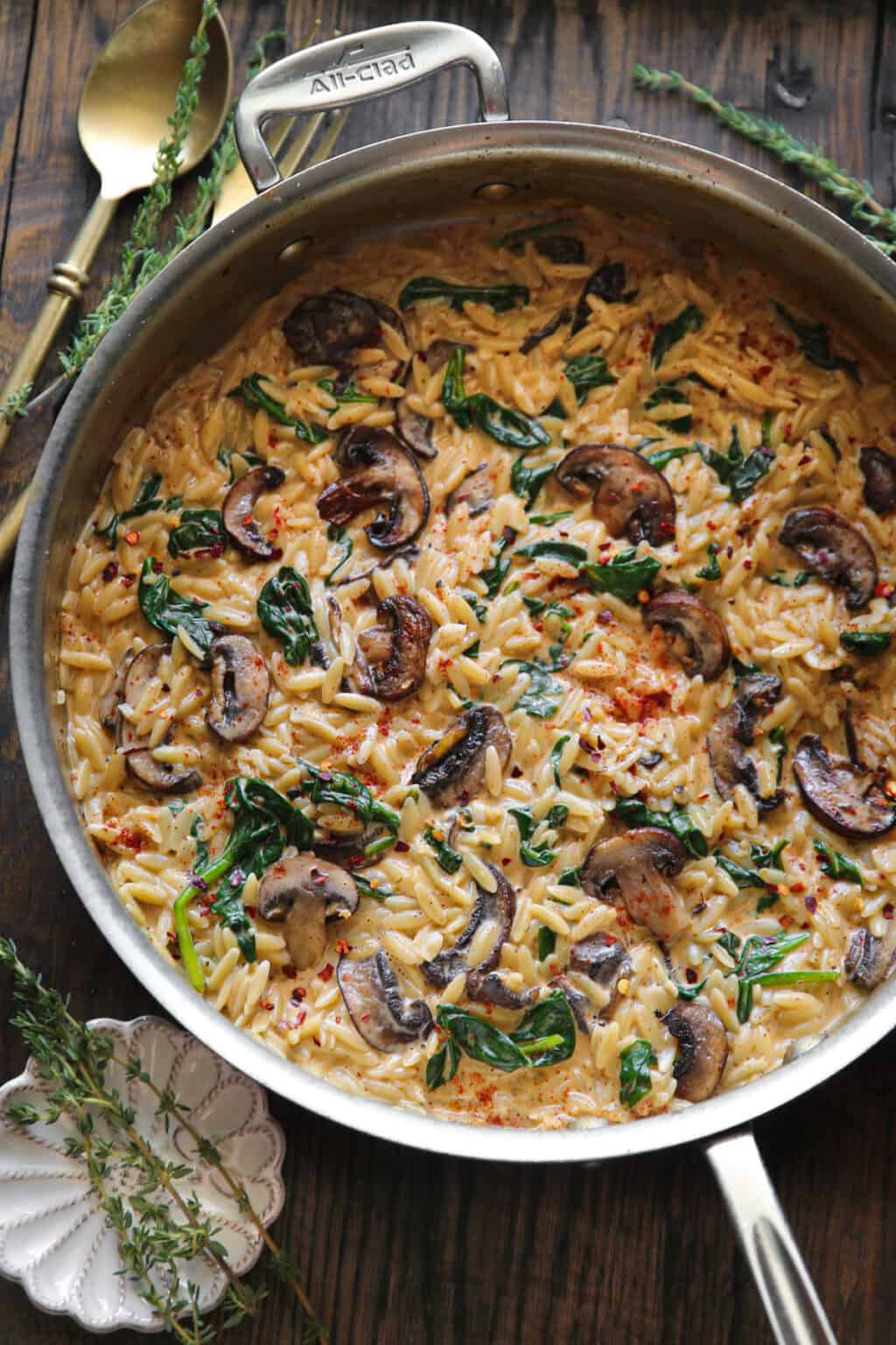 Creamy Spinach and Mushroom Orzo (30 Minutes, ONE-PAN) - Julia's Album