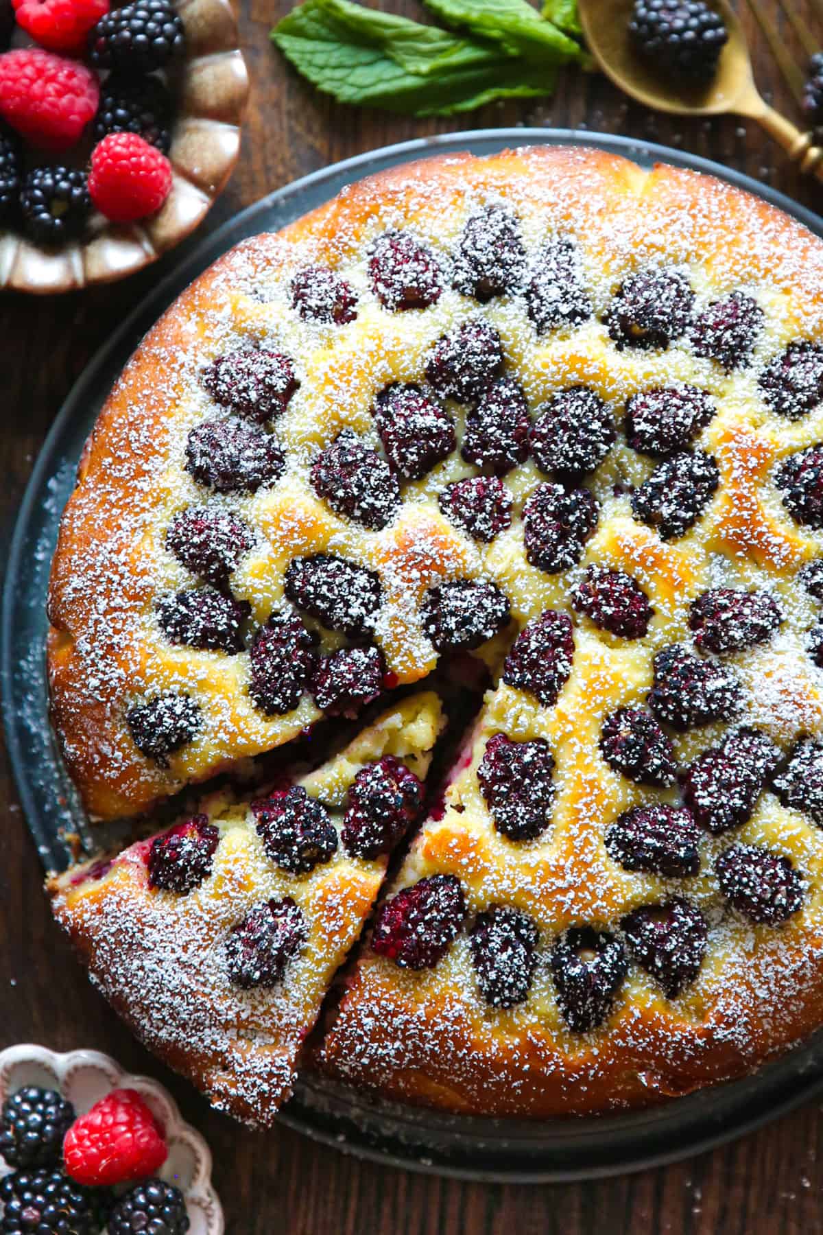 blackberry cake (dusted with powdered sugar).